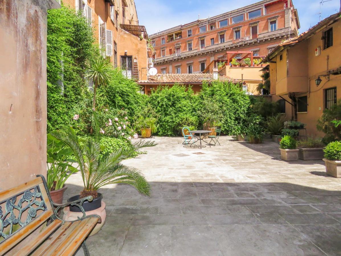 Casa Del Moro - Romantic Loft In Trastevere — Photos 1